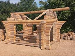 Altánok je nasekaný nový.